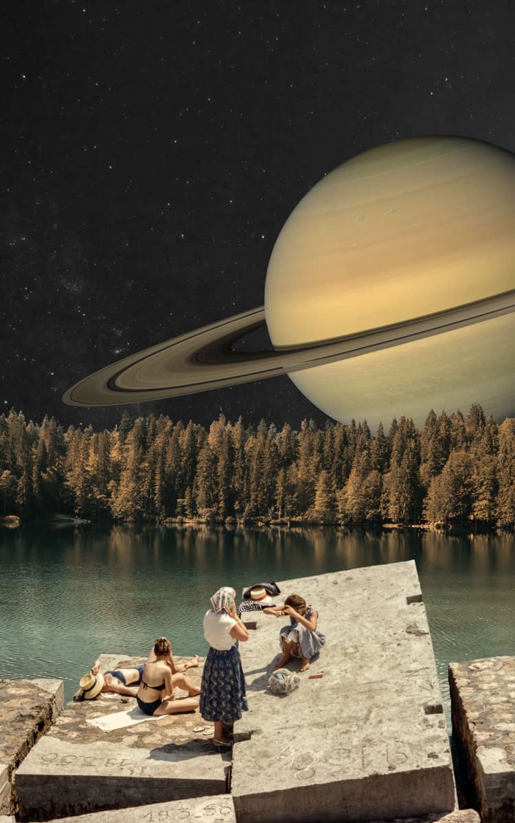 Women are laying at big stones in front of a lake surrounded by trees. Behind saturn and above the text 'ALMO EFFECT' is shown. The pieces in the artwork are in the photographic style of the 50s.